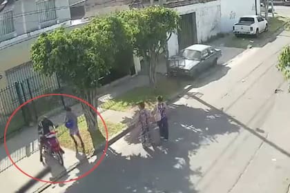 Tiene 13 años y junto a otro joven de 18 mató a un hombre para robarle la moto en José C. Paz.