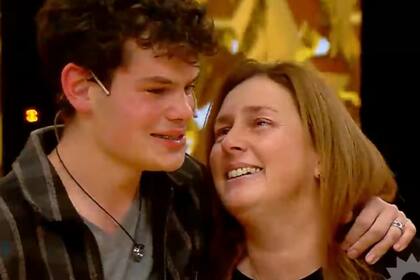 Tiene 18 años, fue a Los 8 escalones y ganó tres millones: el fin que le dará al premio y que hizo llorar a su mamá