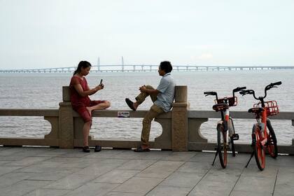Tiene 55 kilómetros de largo y conectará las ciudades de Hong Kong, Zhuhai y Macao en China.