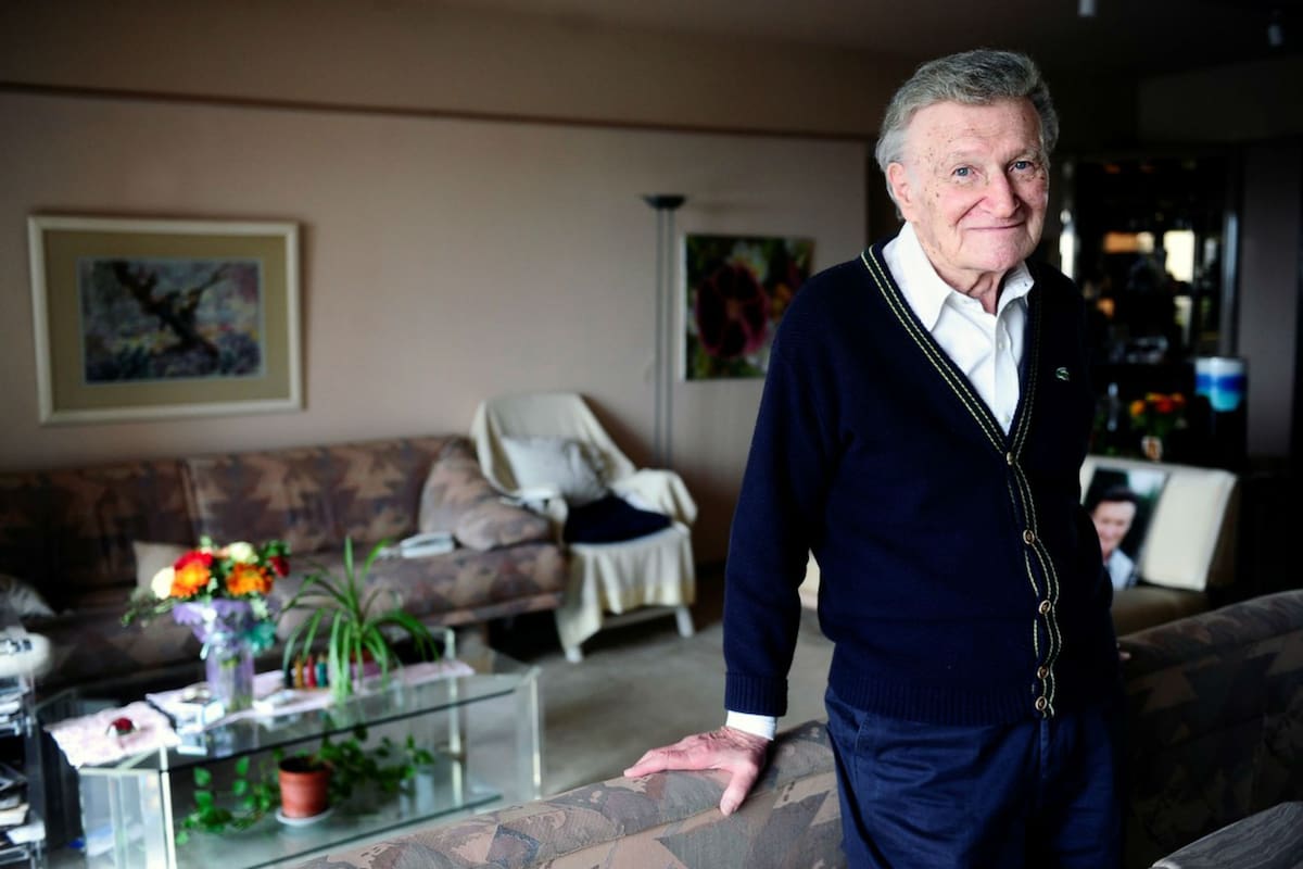 Tiene escritos más de 17 mil aforismos. Fuente: Showbiz