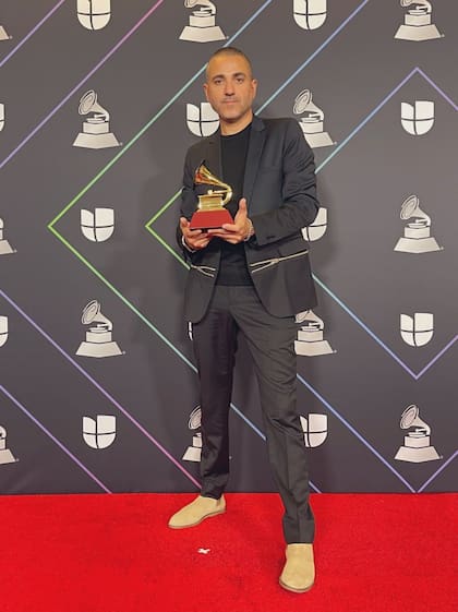 Tiene varios premios Grammy Latino por su labor