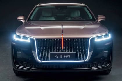 Tienen un motor de gasolina turboalimentado de 2.0 litros, con 252 CV de potencia y 380 Nm de par máximo