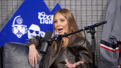 Tiffany Gomas, de 38 años, se hizo viral por un video a bordo de un avión