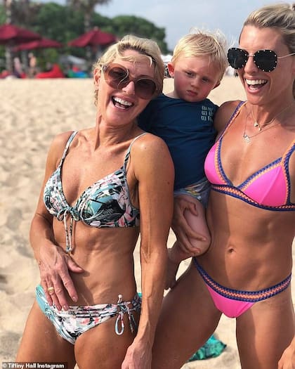 Tiffiny con Jeanette, una foto que se hizo viral en 2018.