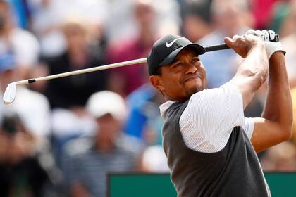Tiger Woods viene de atrás y quiere ganar el British Open