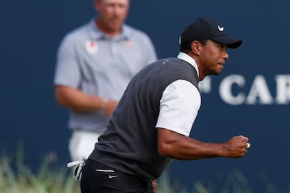 Tiger Woods no se oxidó y se suma a la pelea en el British Open