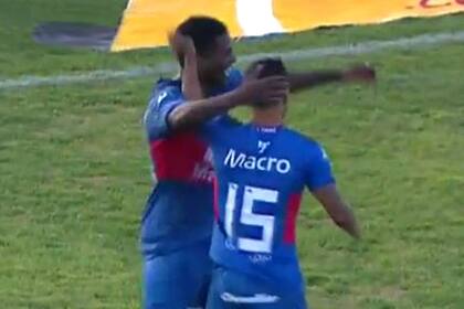 Tigre festejó con el gol de Rincón