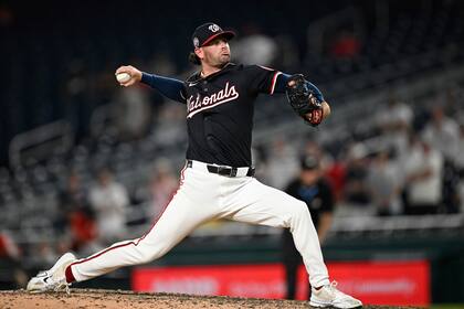 Tigres refuerzan el bullpen con los derechos Finnegan, Morton, Sewald y Heuer