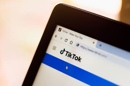 TikTok prepara una herramienta para que sus creadores puedan realizar transmisiones en vivo desde una computadora