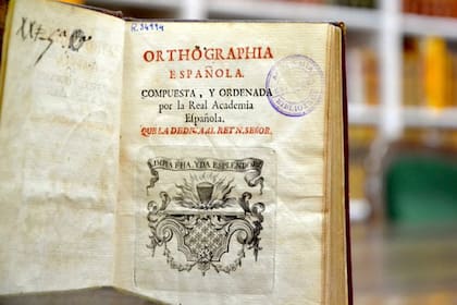 La Real Academia Español publicó la Primera ortografía académica, 1741