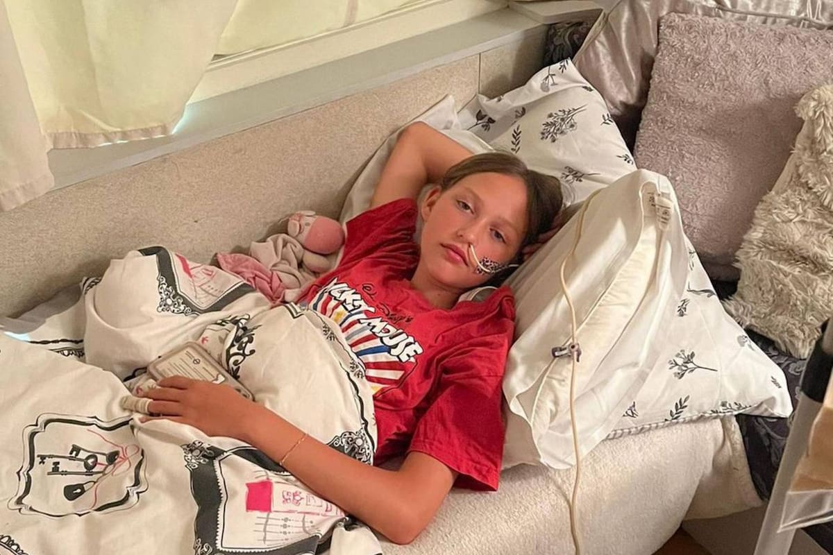 Tillie debe estar todo el tiempo conectada a una sonda nasogástrica por donde recibe los nutrientes básicos para vivir