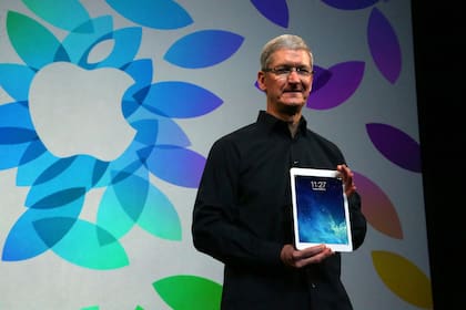 El CEO de Apple, Tim Cook, presentó hace unas semanas las nuevas versiones del iPad, a diez años del lanzamiento de su primera tablet