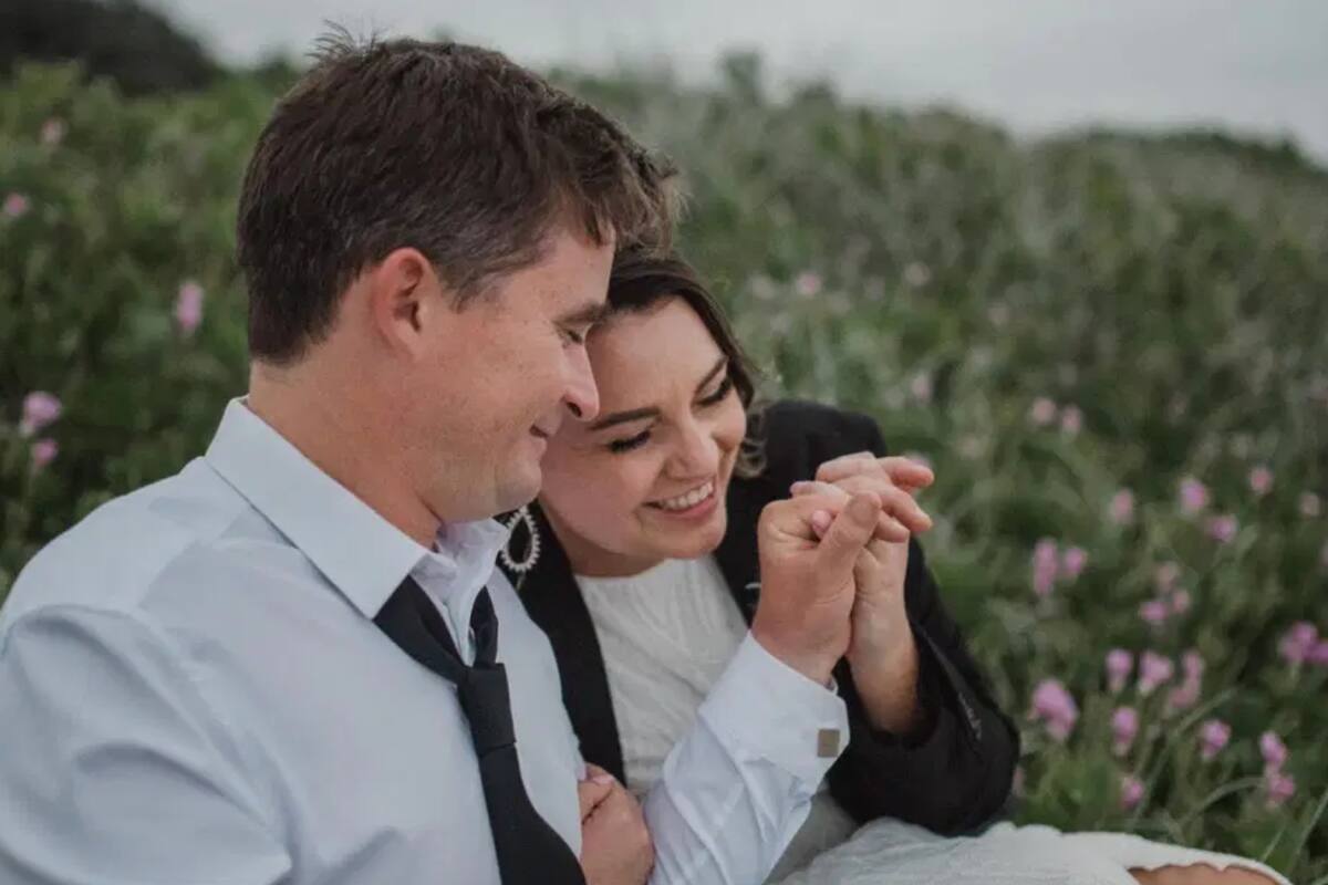 Tim y Katie se habían casado hace apenas seis meses y estaban esperando su primer hijo para enero