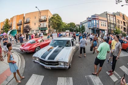 Time Out ubicó a Roscoe Street en el puesto 28 de su ranking global y la describió como “la aldea dentro de la ciudad”