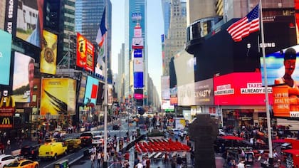 Times Square se prepara para recibir el 2026 con su emblemática caída de la bola