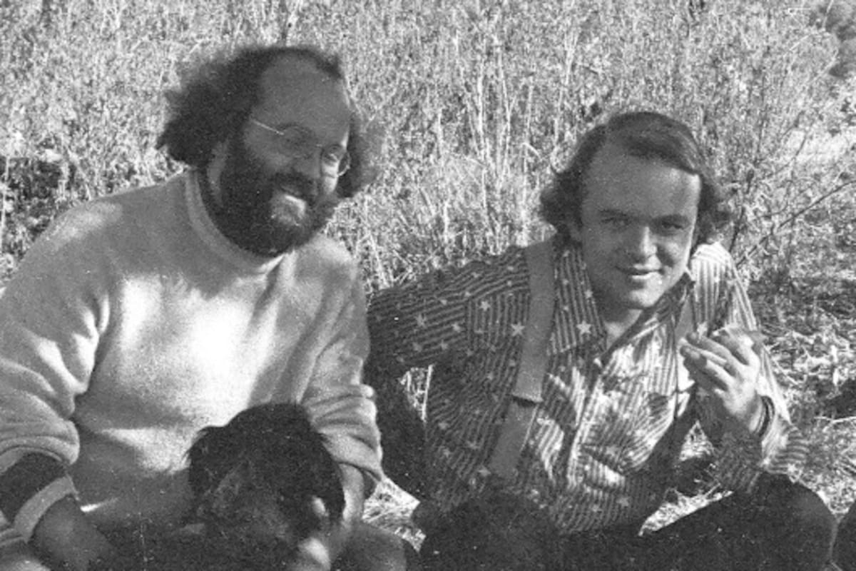 Timmy McKern y Luca Prodan en las sierras cordobesas, a comienzos de los años 80; la imagen pertenece al álbum personal de McKern