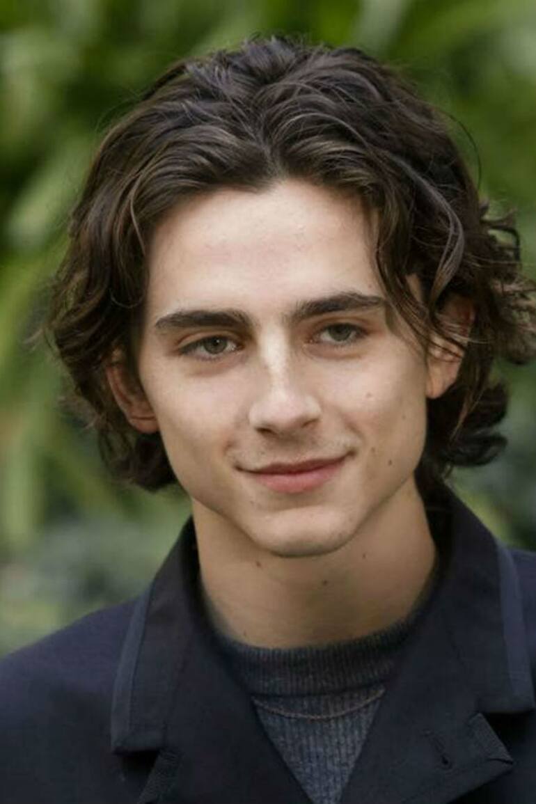 Timothée Chalamet protagoniza el nuevo film de Wes Anderson, que se presentó en Cannes y será también una de las figuras del otro gran festival, Venecia, con Duna