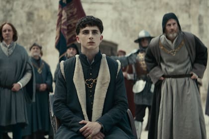 Timothée Chalamet en El rey, la nueva película original de Netflix, inspirada en la tragedia Enrique V de Shakespeare