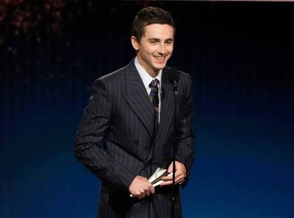 Timothée Chalamet le agradeció a los críticos y a su novia Kylie Jenner por el premio al mejor actor que recibió anoche por su trabajo en Marty Supremo