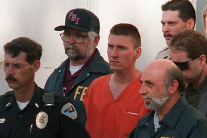 Timothy McVeigh, el responsable del atentado contra un edificio federal de Oklahoma, fue ejecutado en 2001