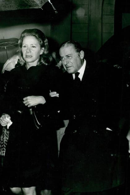 Tina Livanos y Stavros Niarchos se casaron en 1971, un año después de la muerte de Eugenia Livanos