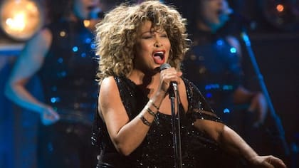Tina Turner contó en 1981 su historia de maltrato con Ike Turner, y después comenzó una nueva relación
