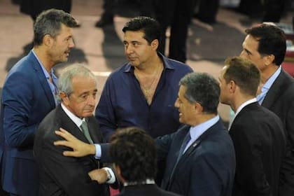 Tinelli, Angelici y D''Onofrio explicarán las Superliga a las distintas categorías