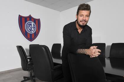 Tinelli compite por la presidencia por primera vez