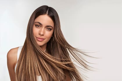Tini Stoessel, Pantene Healthy Hair Ambassador (Photo: Business Wire)