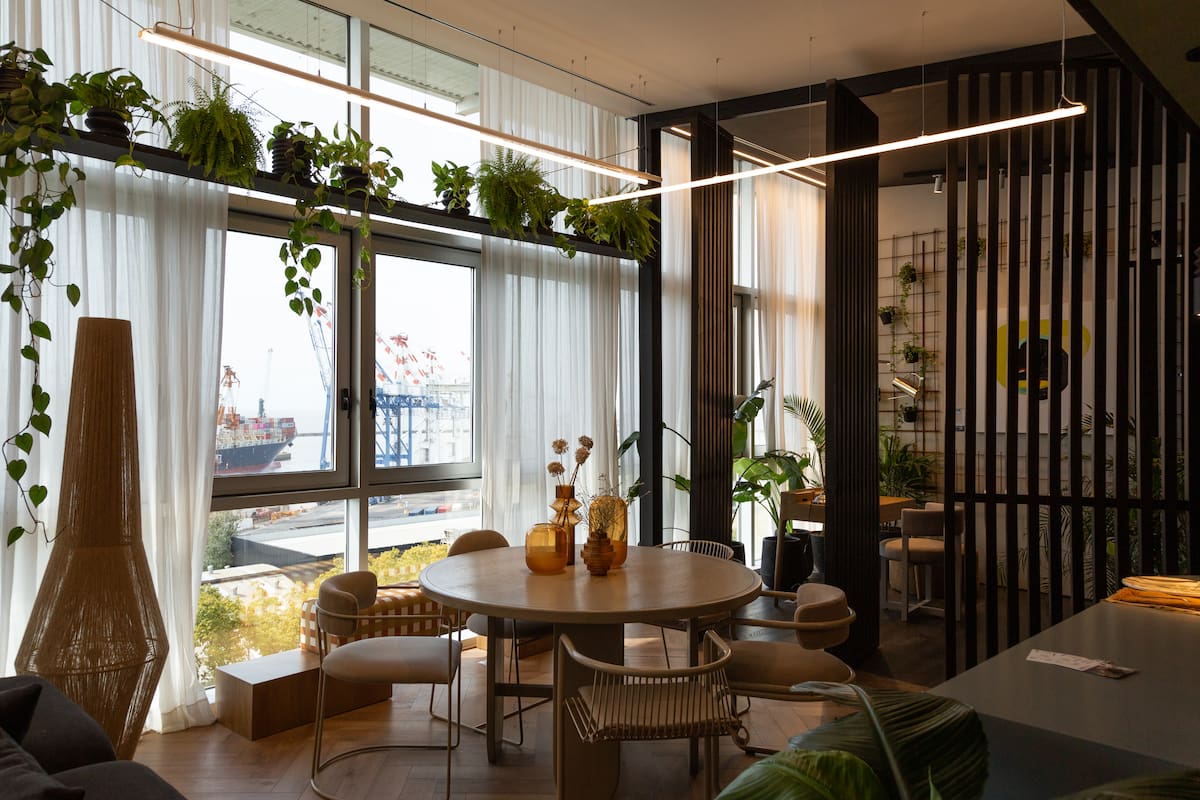 Tiras de led COF, un modelo sin puntos visibles, en el espacio de m1.arquitectura + SP.