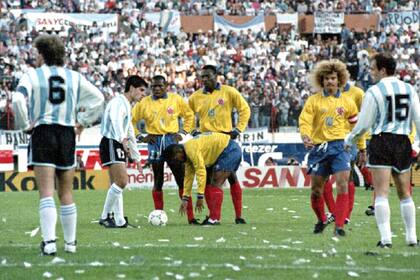 Tiro libre para Colombia; tras la paliza, la Argentina debió afrontar un repechaje frente a Australia para clasificarse para el Mundial.