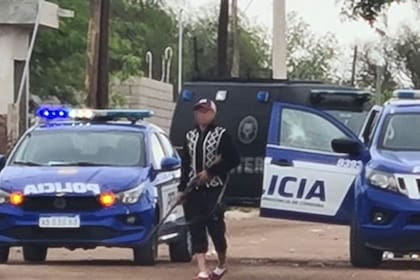 Córdoba: un hombre se atrincheró en su casa, tomó de rehén a su mamá y se tiroteó con la policía