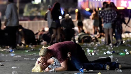 “Era tranquilo, amable y atento": así describió la novia del tirador de Las Vegas al hombre que mató a 59 personas