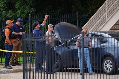 Tiroteo en oficina del ICE en Dallas refleja desigualdades en niveles de seguridad