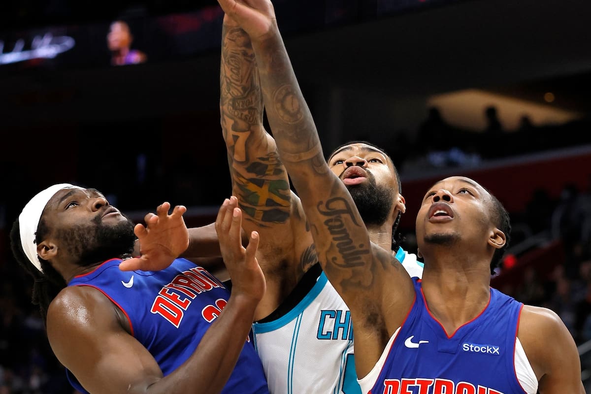 Tobias Harris anota 24 puntos y los Pistons resisten para vencer 98-94 a los Hornets