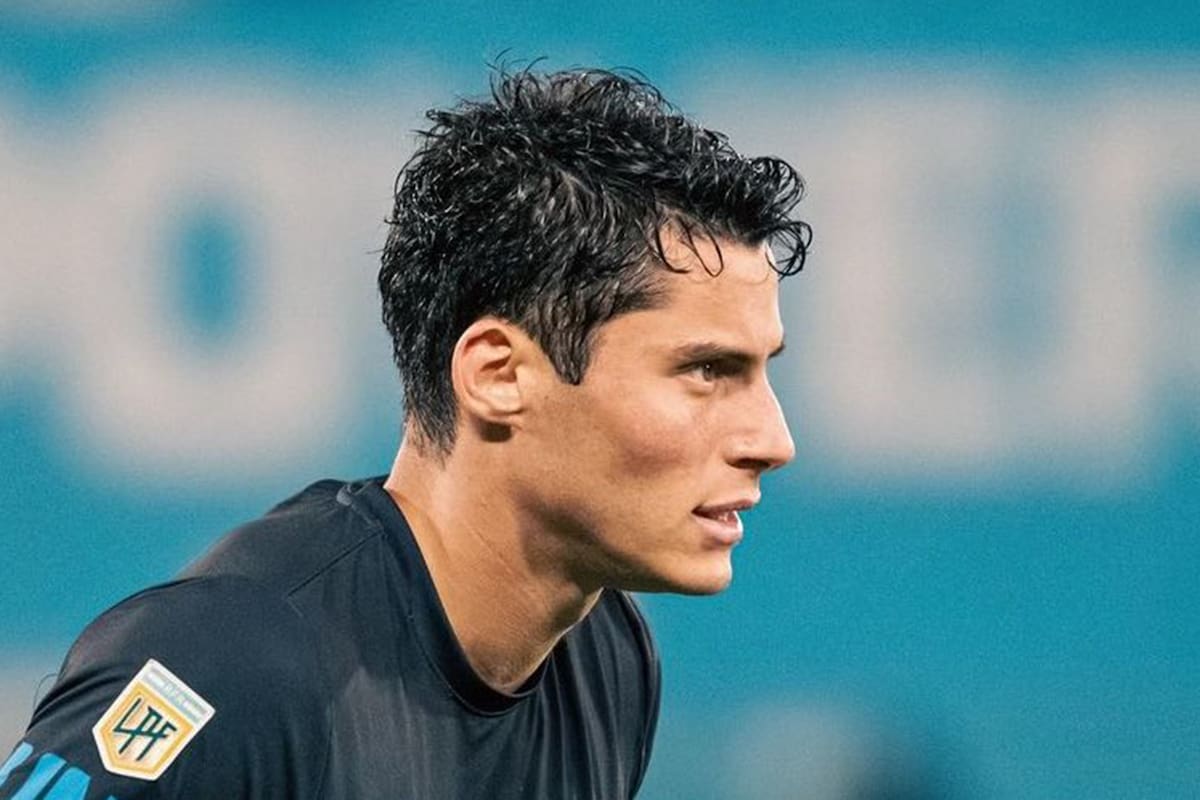 Tobías Ostchega, jugador de Estudiantes de Río Cuarto, que fue apartado del plantel profesional junto a otros 10 compañeros