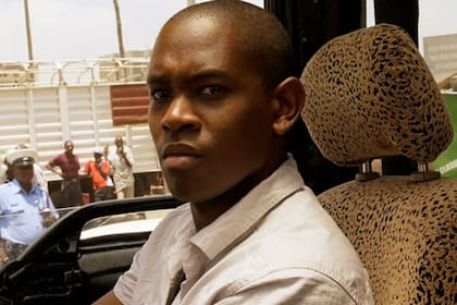 Toby Onwumere como Capheus Onyango