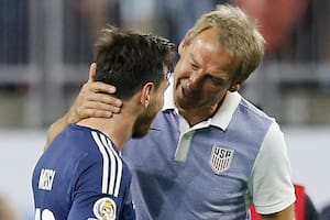 Jürgen Klinsmann: “Messi debería llevarse la Copa del Mundo de Qatar a su casa”
