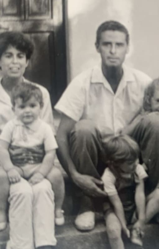 Toda la familia. Siempre unida.