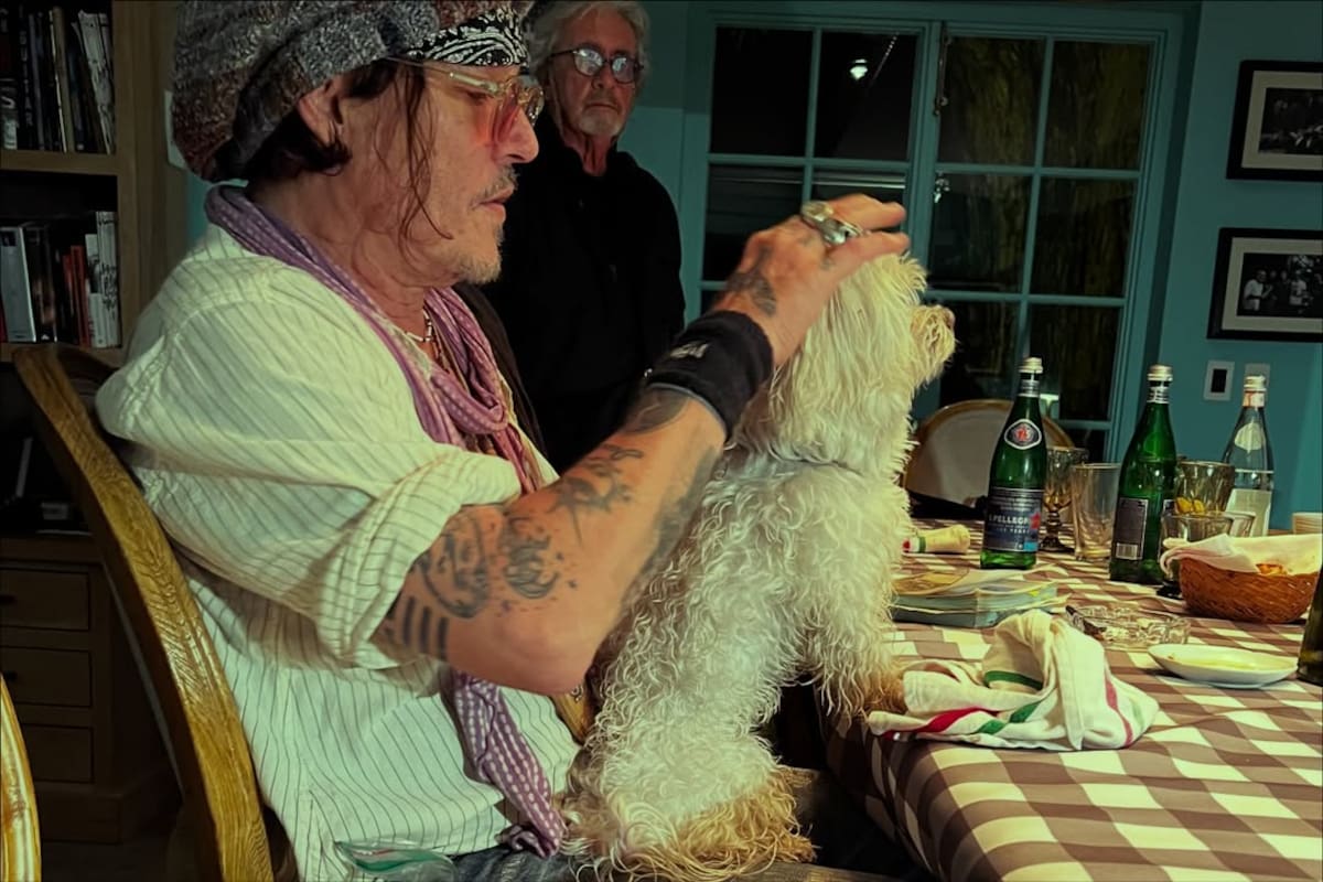 Toda la intmidad de Johnny Depp en la casa de Verónica Lozano