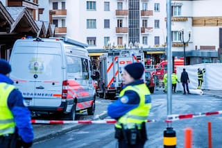 Tragedia de Año Nuevo en Suiza: qué se sabe de la investigación sobre el incendio y las víctimas en un bar de lujo