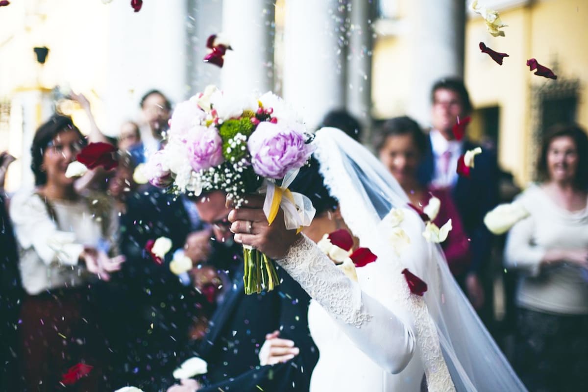 Todo comenzó en una boda.