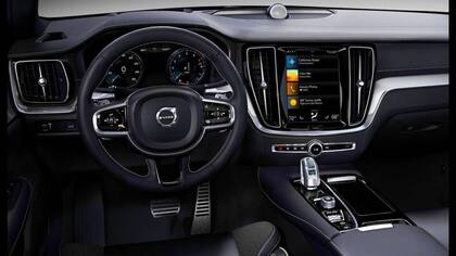 Todo el tablero del Volvo Polestar 2 está gestionado por la plataforma Android Automotive