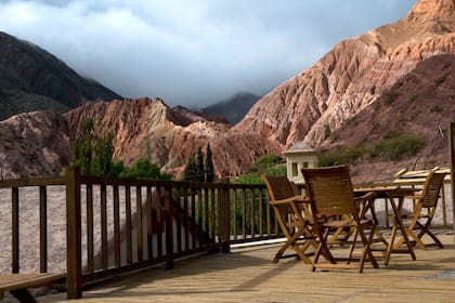 Todo es autóctono y natural en Marqués de Tojo, al pie del Cerro de los Siete Colores