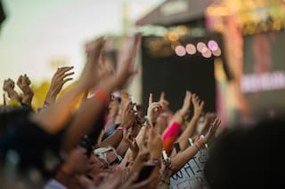 Cómo cargar plata en las pulseras del Lollapalooza Argentina 2026