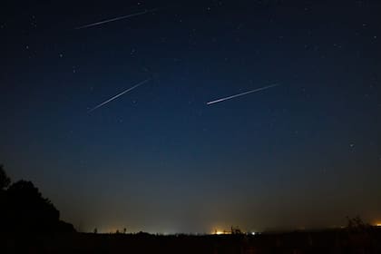 Todo lo que hay que saber para ver la lluvia de meteoros Líridas desde la Argentina