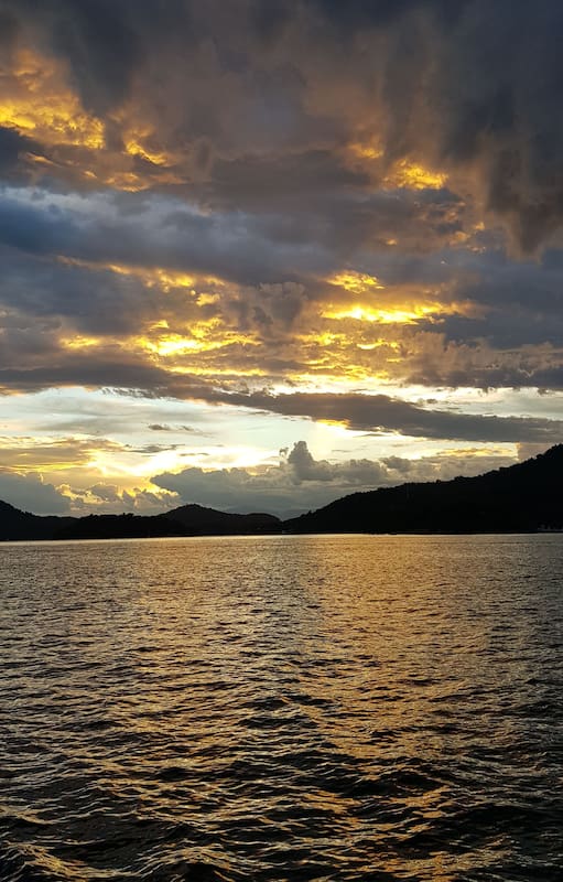 Todo lo que hay que saber sobre este destino a 160 km de Río de Janeiro. Las mejores playas, cómo recorrerlas y opciones para dormir