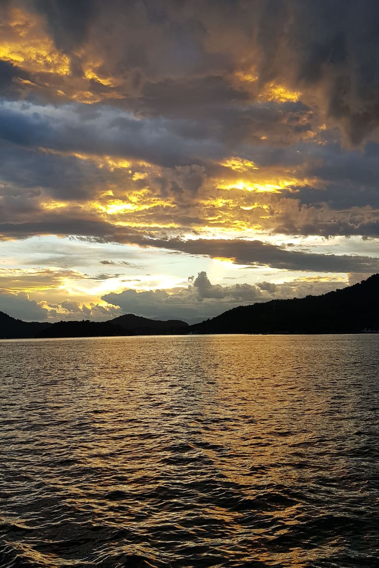Todo lo que hay que saber sobre este destino a 160 km de Río de Janeiro. Las mejores playas, cómo recorrerlas y opciones para dormir
