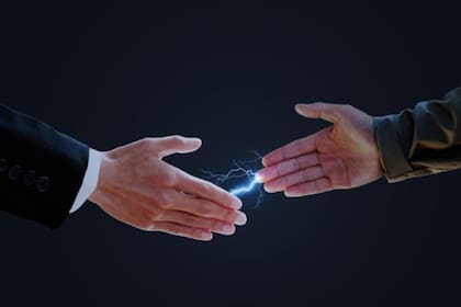 Todo lo que nos rodea está compuesto por átomos que contienen cargas positivas y negativas (Foto ilustrativa)