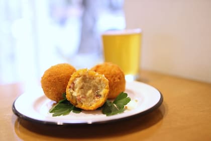 Todo lo que sobra es ideal para las crocantes bolitas fritas. Los chef recomiendan sus preferidas